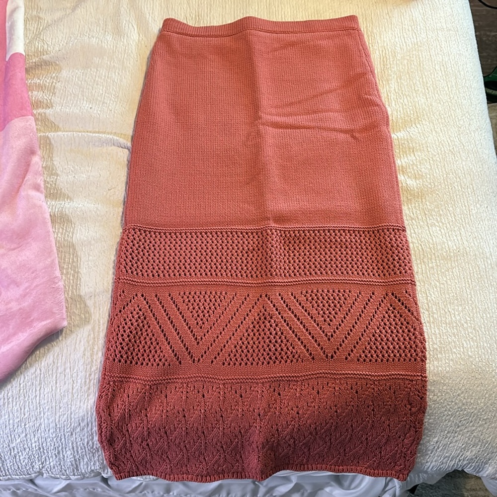 House of Harlow two piece knit set - Picture 4 of 5